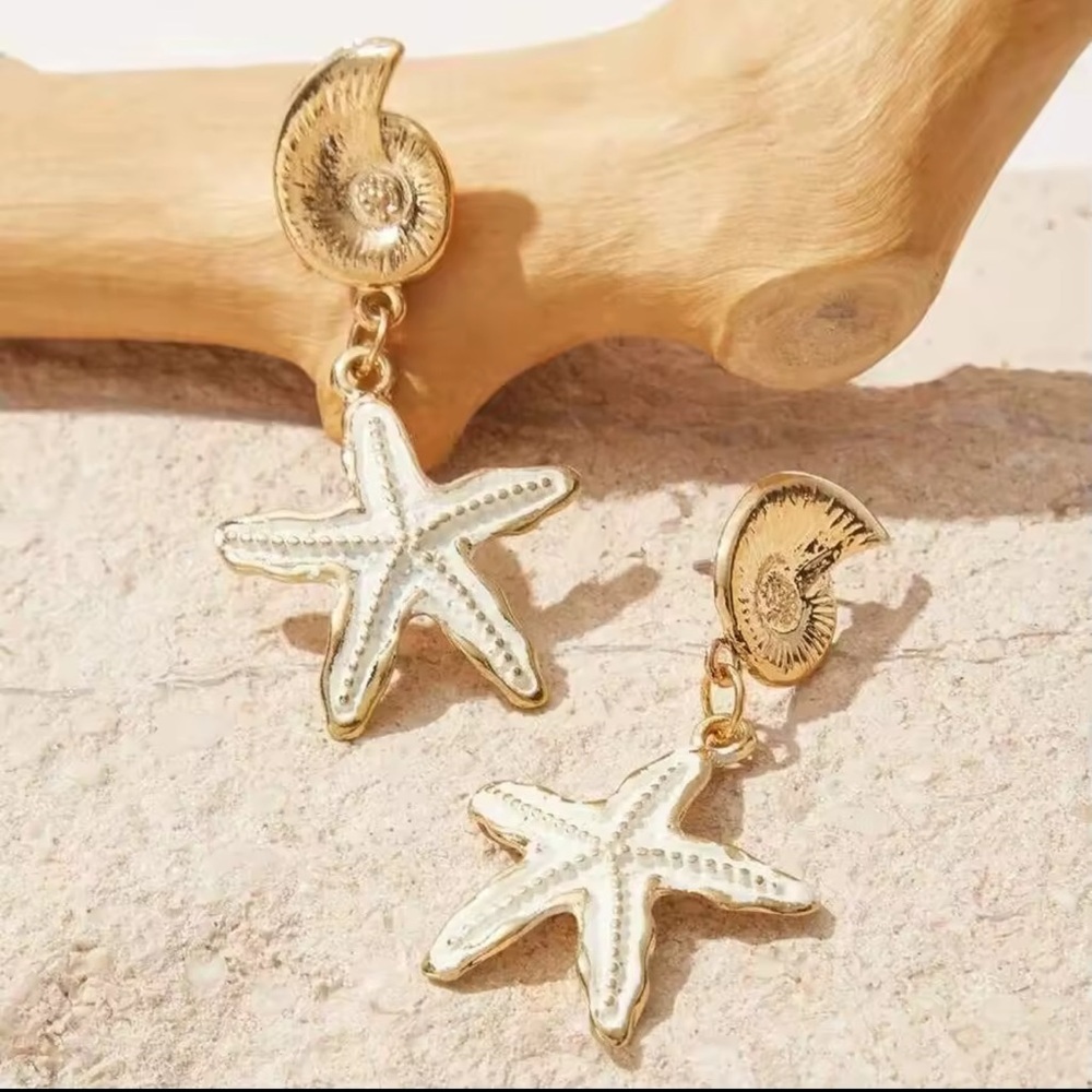 Anthropologie Gold and Cream Starfish Earrings - Picture 2 of 5